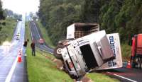 Excesso de carga é uma das principais causas de acidente no Paraná