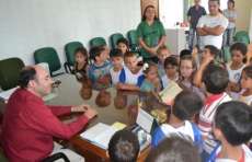 Pinh&atilde;o - Alunos da Escola Cec&iacute;lia Meireles visitam a prefeitura