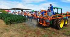 Laranjeiras - Expoagro 2015 inicia com dia de campo da cooperativa Coprossel que apresentou inovações tecnológicas aos produtores