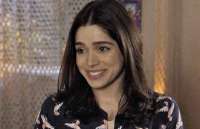 'Haja Cora&ccedil;&atilde;o': Shirlei conversa com Francesca sobre a primeira vez