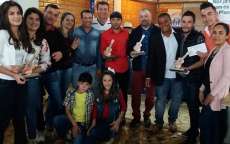 Rio Bonito - Cantores fizeram bonito em festivais da regi&atilde;o no &uacute;ltimo final de semana