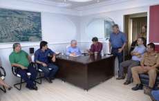 Catanduvas - Chefe da Casa Civil despacha em gabinete de prefeito
