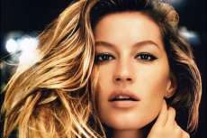 Gisele B&uuml;ndchen aparece descabelada e veste apenas camisa branca em campanha