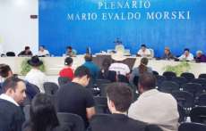 Pinh&atilde;o - Na sess&atilde;o desta segunda dia 22, vereadores rejeitam anteprojetos do executivo