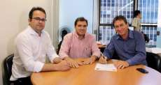 Goioxim - Prefeito Elias consegue mais 2 milh&otilde;es na SEDU para munic&iacute;pio