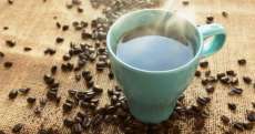 Tomar caf&eacute; pode prolongar sua vida, diz estudo