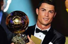 Cristiano Ronaldo vence a Bola de Ouro