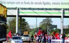 Paran&aacute; - Passagem livre marca dia de protestos