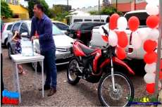 Guarania&ccedil;u - Pilatti Ve&iacute;culos sorteia moto. Confira quem foi o sortudo. Veja mat&eacute;ria