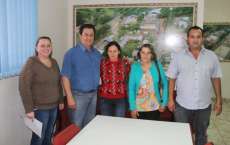 Nova Laranjeiras - Prefeito assinou autoriza&ccedil;&atilde;o de cess&atilde;o