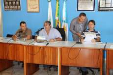 Nova Laranjeiras - Confiram a pauta da Sess&atilde;o Ordin&aacute;ria da C&acirc;mara de Vereadores para esta segunda, dia 25