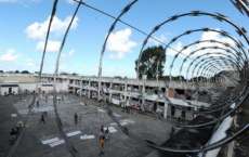 Local da morte de 33 detentos, pres&iacute;dio de Roraima volta a registrar tumulto