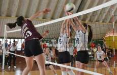 Jarcan's - Guarania&ccedil;u garante duas vit&oacute;rias no voleibol feminino
