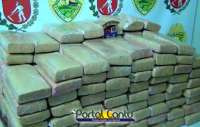 Laranjeiras - Polícia apreende veículo e tira 200 Kg de drogas de circulação. Veja o vídeo