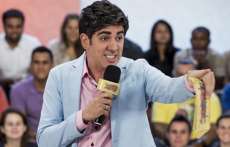 Marcelo Adnet quer parceria entre Globo e SBT para refazer 'Chaves'