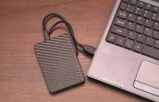 Aprenda a armazenar e proteger seus arquivos usando pen drive ou HD externo