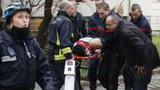 Ataque terrorista &agrave; revista "Charlie Hebdo" deixa 12 mortos em Paris