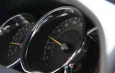 A cada minuto dois motoristas s&atilde;o flagrados acima da velocidade
