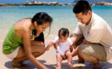 Aproveite a primeira ida do beb&ecirc; &agrave; praia com seguran&ccedil;a