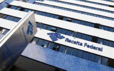 Brasileiros que moram fora t&ecirc;m at&eacute; esta ter&ccedil;a para informar Receita Federal