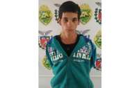 Laranjeiras - Jovem é apreendido com revólver calibre 32 no bairro Presidente Vargas