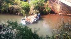 Rio Bonito - Um capotamento foi registrado na divisa entre o munic&iacute;pio e Pinhalzinho