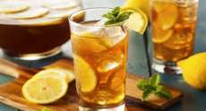 20 receitas de ch&aacute;s gelados energizantes e refrescantes