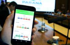 Paran&aacute; lan&ccedil;a aplicativo para escolas da rede estadual