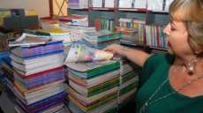 Escolas j&aacute; podem escolher livros did&aacute;ticos para 2016