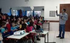 Nova Laranjeiras - Secretaria de Agricultura e Secretaria de Educa&ccedil;&atilde;o promovem palestras durante a Semana Mundial do Meio Ambiente