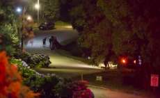 Carro cai em lago de hotel e cinco morrem no Paran&aacute;