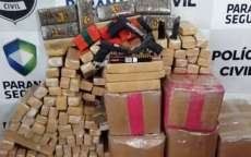 Denarc apreende 275 kg de maconha, pistolas e muni&ccedil;&otilde;es em C&eacute;u Azul