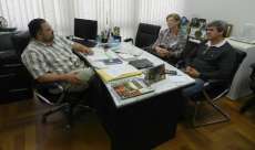 Porto Barreiro - Prefeita Marinez Crotti representando o povo leva documenta&ccedil;&otilde;es de conv&ecirc;nios com o Governo do Estado