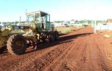 Tr&ecirc;s Barras - Prefeitura inicia obra de cal&ccedil;amento na rua Rio Branco