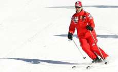 Segundo ex-piloto, Schumacher est&aacute; paralisado e em uma cadeira de rodas