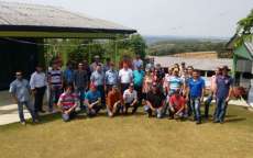 Guarania&ccedil;u - Agricultores do munic&iacute;pio visitam a Associa&ccedil;&atilde;o Caprivir de Virmond