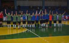 Pinh&atilde;o - Equipe pinh&atilde;oense vence os tr&ecirc;s jogos e conquista vaga nas finais do Paranaense Sub12 de Futsal