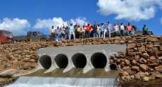 Pinh&atilde;o -  Prefeito Dirceu de Oliveira inaugura ponte do Rio do Salto