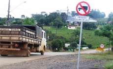 Pinh&atilde;o - Caminhoneiro que insistir em sair pelo trevo secund&aacute;rio ser&aacute; multado