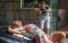 'A For&ccedil;a do Querer': Rubinho compra carro novo, e Heleninha fica desconfiada