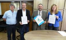 Porto Barreiro - Prefeita Marinez assina conv&ecirc;nio para a perfura&ccedil;&atilde;o de dois po&ccedil;os artesianos