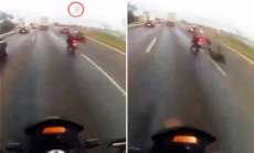 Motoqueiro morre ao ser atingido por roda em rodovia brasileira. Veja o v&iacute;deo