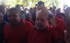 R&eacute;u em 5 processos, Lula diz que ser&aacute; candidato outra vez 'se necess&aacute;rio'