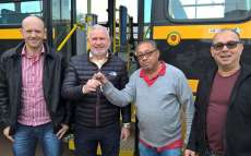 Guarania&ccedil;u - Munic&iacute;pio recebe novo &ocirc;nibus para o Transporte Escolar