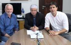 Guarania&ccedil;u - Na Capital, Prefeito Osm&aacute;rio cobra agilidade na libera&ccedil;&atilde;o de recursos