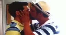 "BBB13": Globo mostra beijo gay de participante na estreia