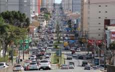 Frota de ve&iacute;culos do Paran&aacute; aumenta 140% em 13 anos