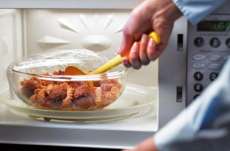 Afinal, forno micro-ondas afeta a qualidade dos alimentos ou n&atilde;o?