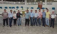 Quedas - C&acirc;mara de vereadores presta homenagem aos atletas e t&eacute;cnicos pela conquista do Jarcan's 2014