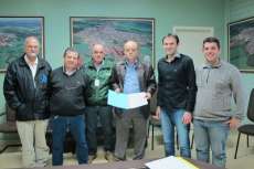 Cand&oacute;i - Prefeitura doa terreno e m&atilde;o de obra para sede pr&oacute;pria da Emater